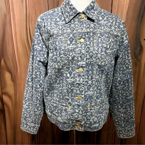 Jones New York Blue Stretch
Jean Jacket size L - Picture 1 of 11